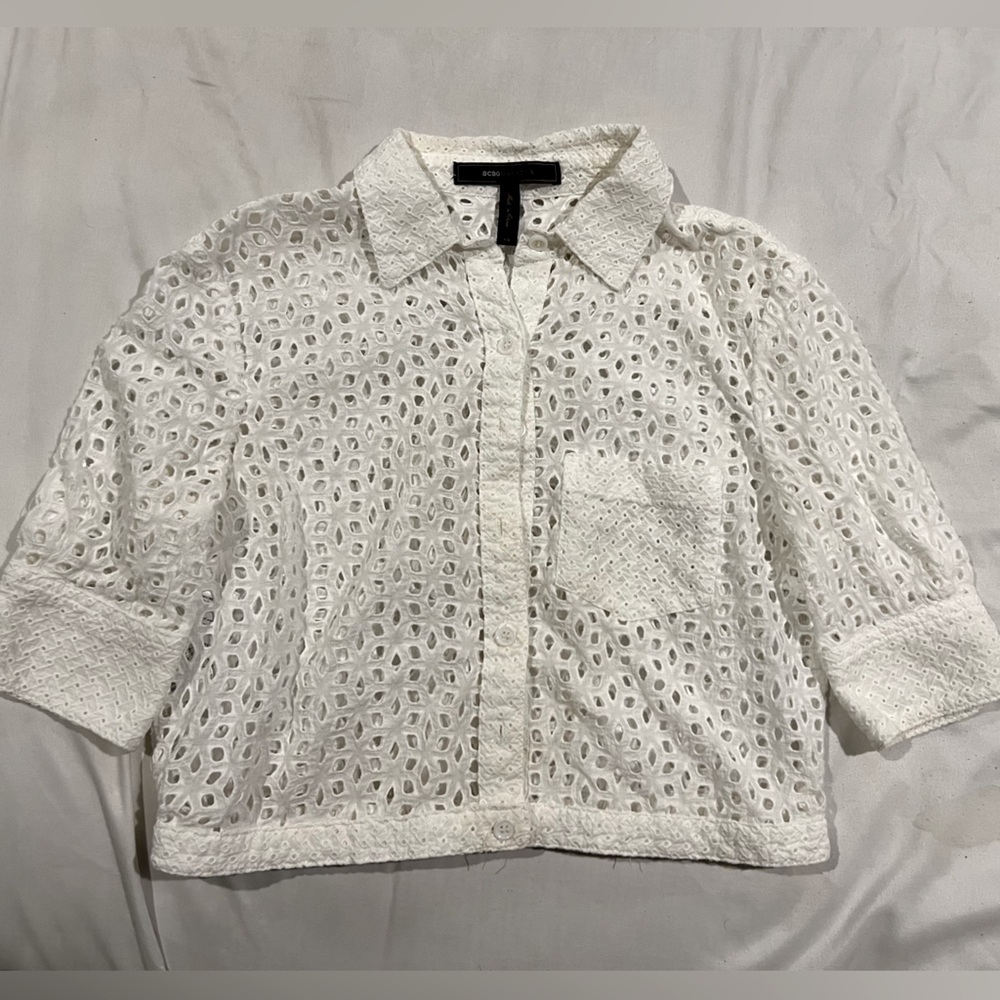 BCBGmaxazria Button Down Lace White Top Girls / Kids Half Sleeve